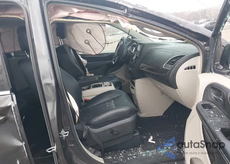 2016 Chrysler Town & Country Touring-L из США, поврежденный, VIN 2C4RC1CGXGR240444